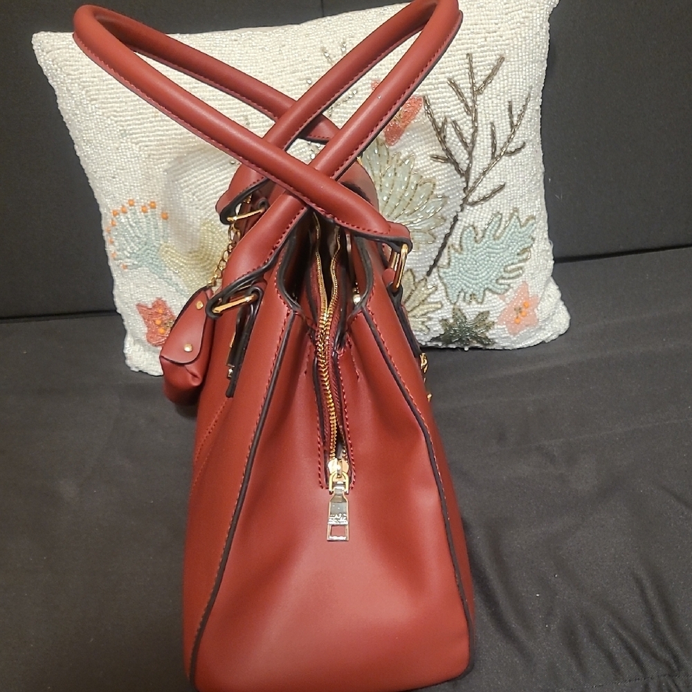 Marc New York Red Leather Satchel with Gold Hardware - Picture 3 of 14